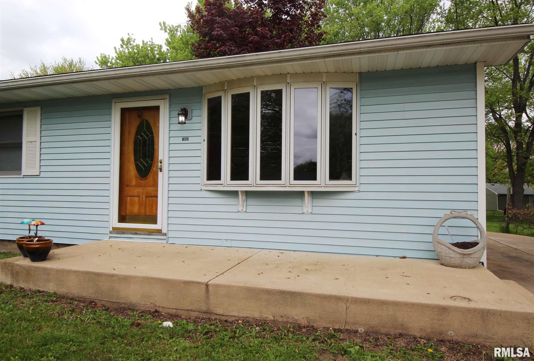 703 Briargate Road Washington, IL 61571 - Photo 2 of 41 Gallery Image 2
