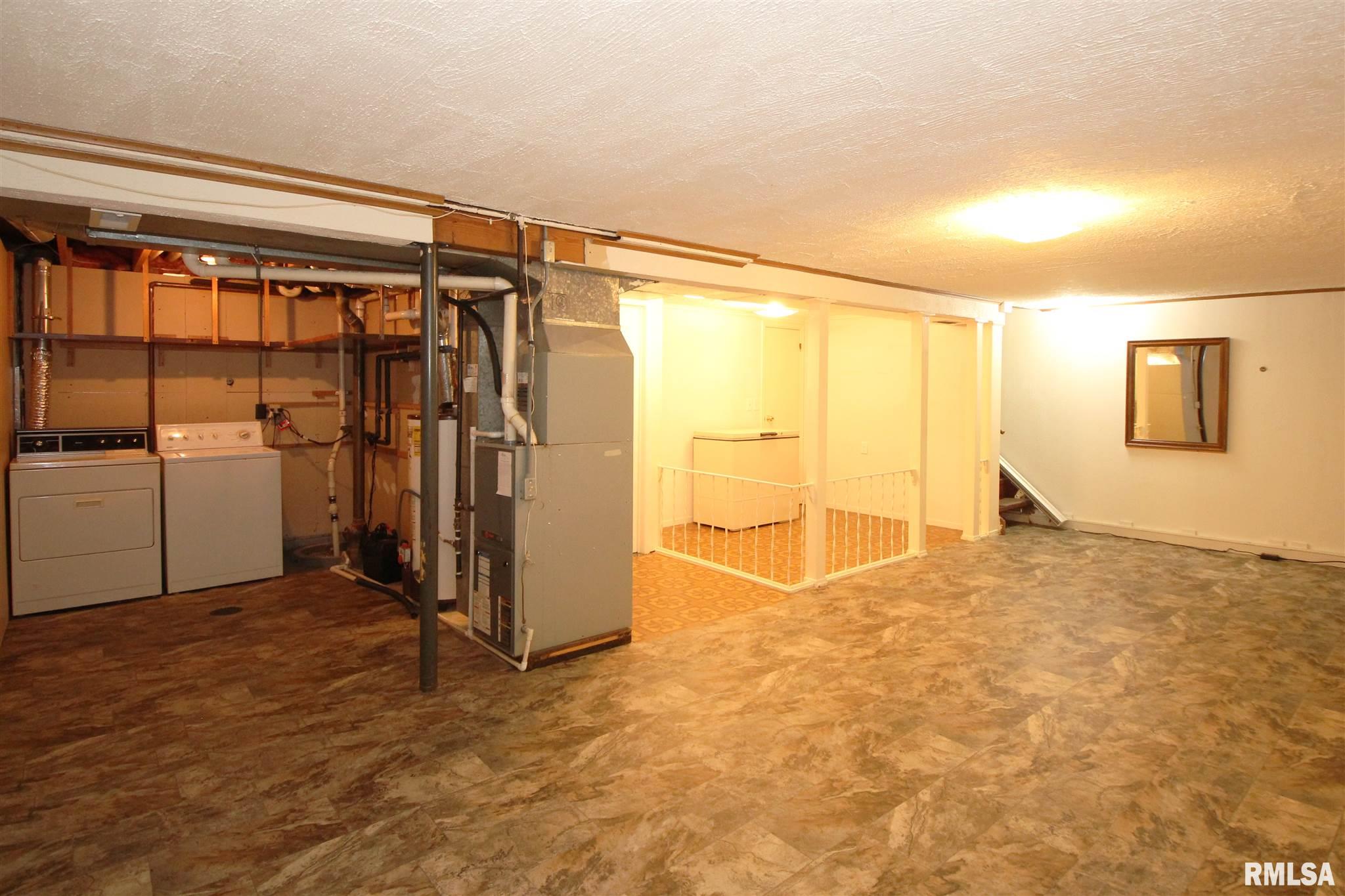 703 Briargate Road Washington, IL 61571 - Photo 22 of 41 Gallery Image 22