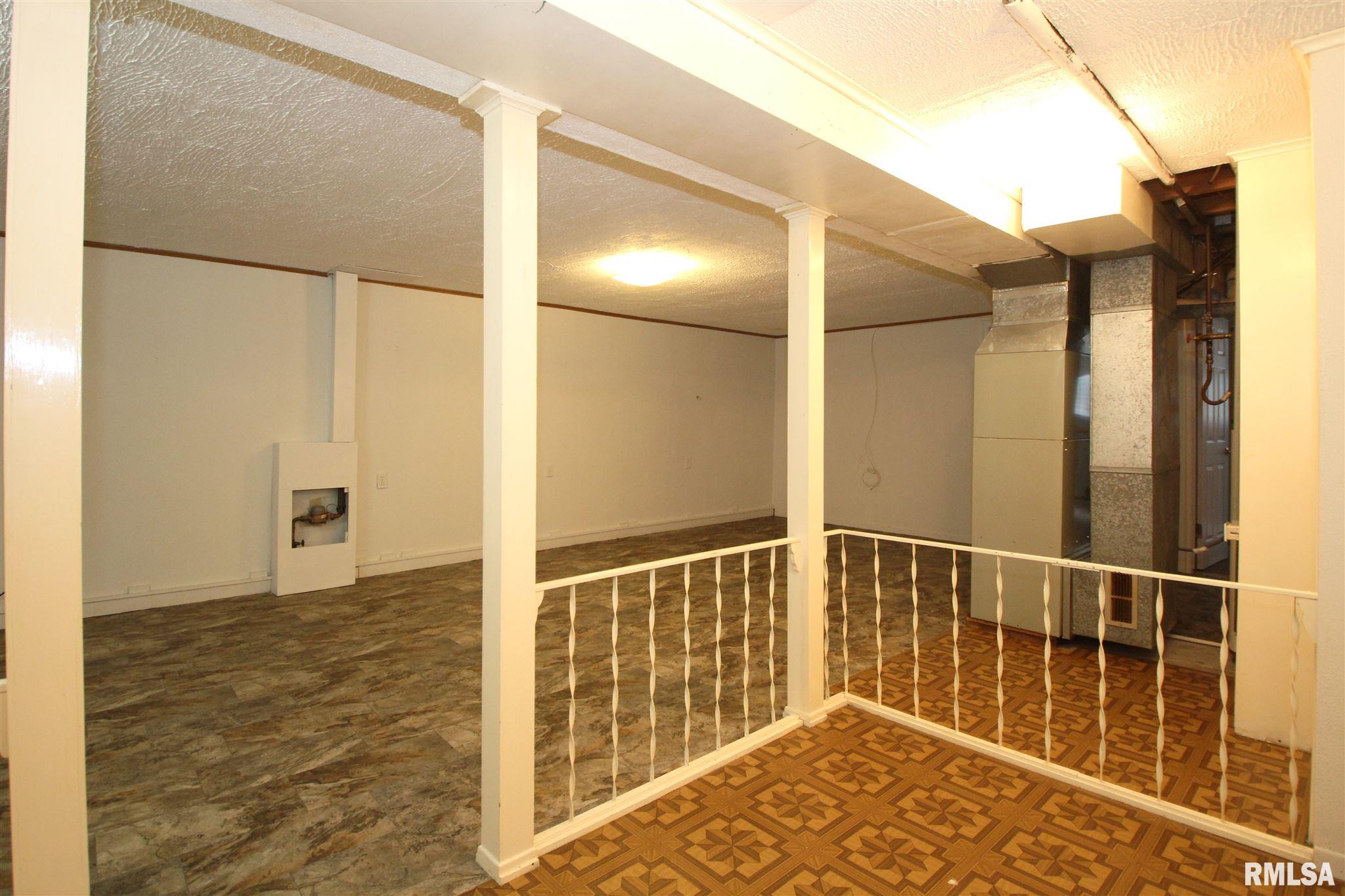 703 Briargate Road Washington, IL 61571 - Photo 24 of 41 Gallery Image 24
