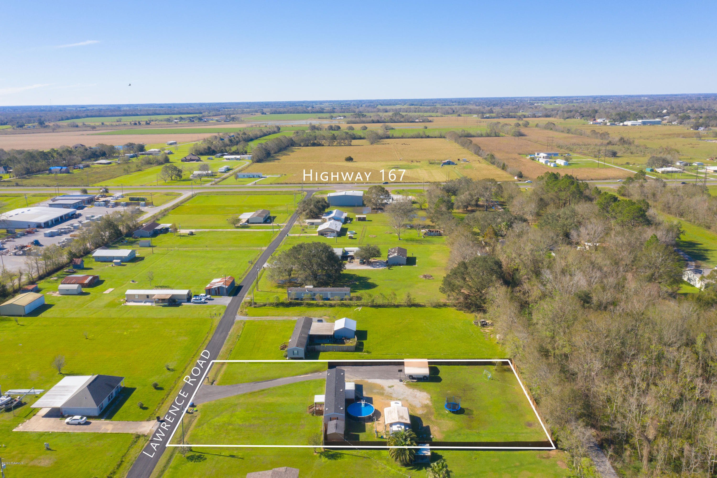 8812 Lawrence Road Abbeville, LA 70510 - Photo 3 of 32 Gallery Image 3