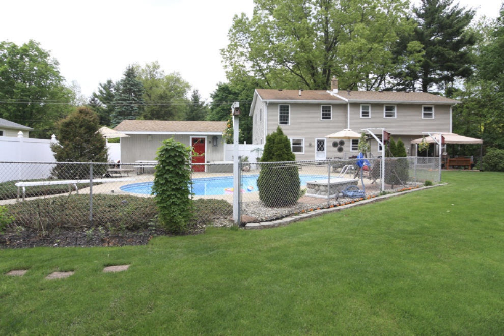 3215 Romence Road Portage, MI 49024 - Photo 15 of 49 Romence 3215 Portage Exterior 05