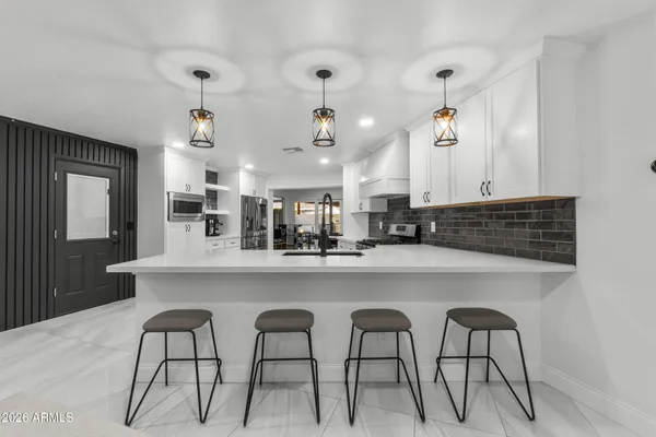 $3,600 | 3938 East Cheery Lynn Road, Phoenix, AZ 85018