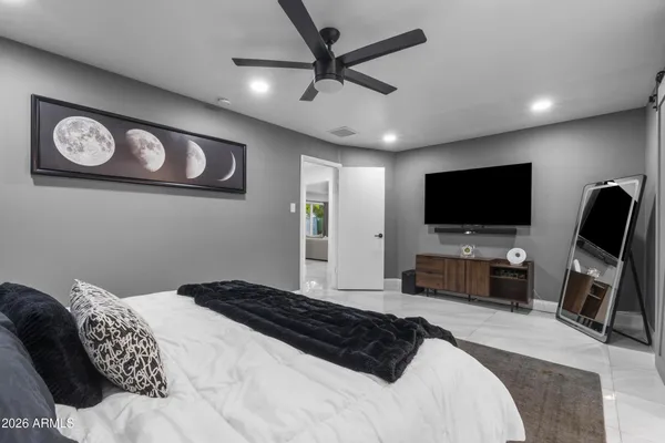 $3,600 | 3938 East Cheery Lynn Road, Phoenix, AZ 85018