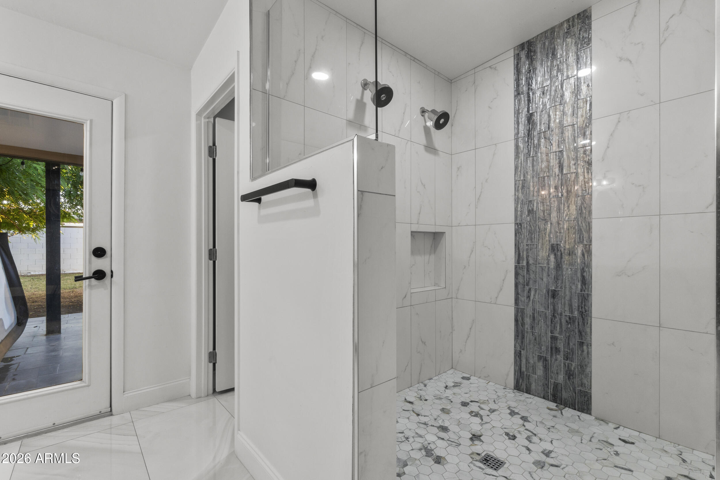 3938 East Cheery Lynn Road Phoenix, AZ 85018 - Photo 26 of 34 37_dsc05230