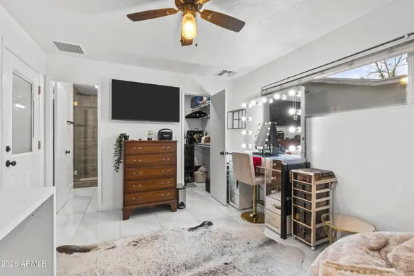 $3,600 | 3938 East Cheery Lynn Road, Phoenix, AZ 85018