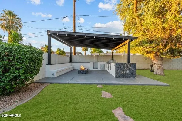 $3,600 | 3938 East Cheery Lynn Road, Phoenix, AZ 85018