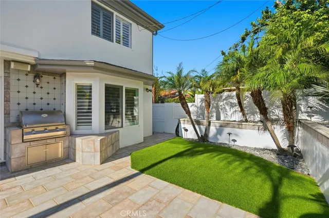 $14,000 | 1720 Elm Avenue, Manhattan Beach, CA 90266