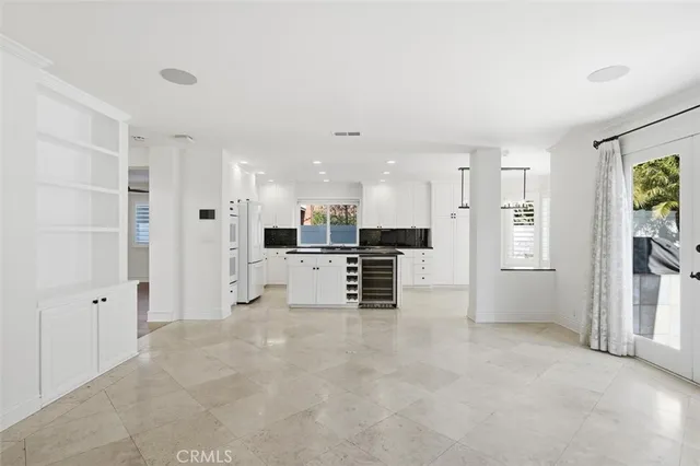 $14,000 | 1720 Elm Avenue, Manhattan Beach, CA 90266