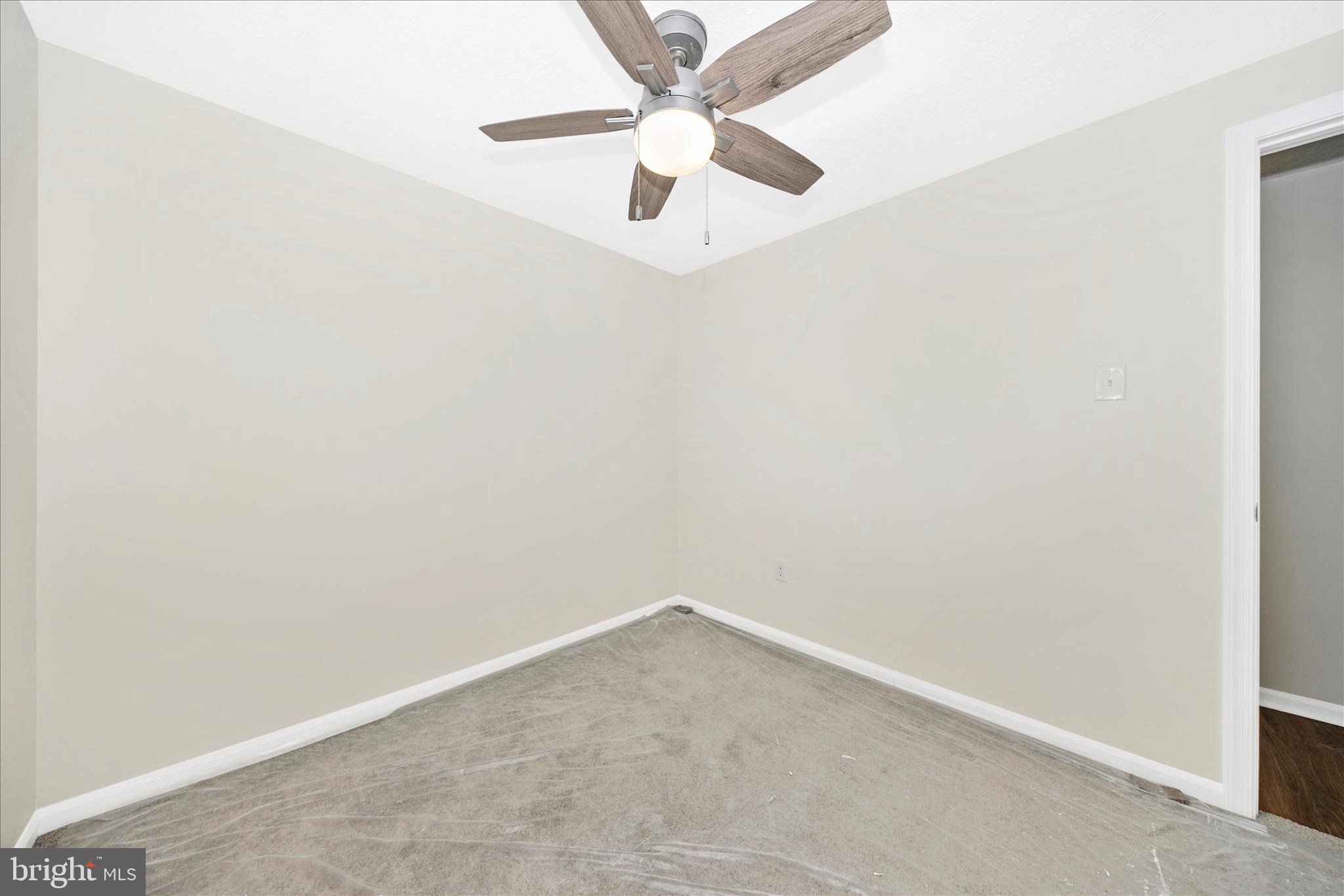 1369 David Lane Frederick, MD 21703 - Photo 31 of 53 an empty room
