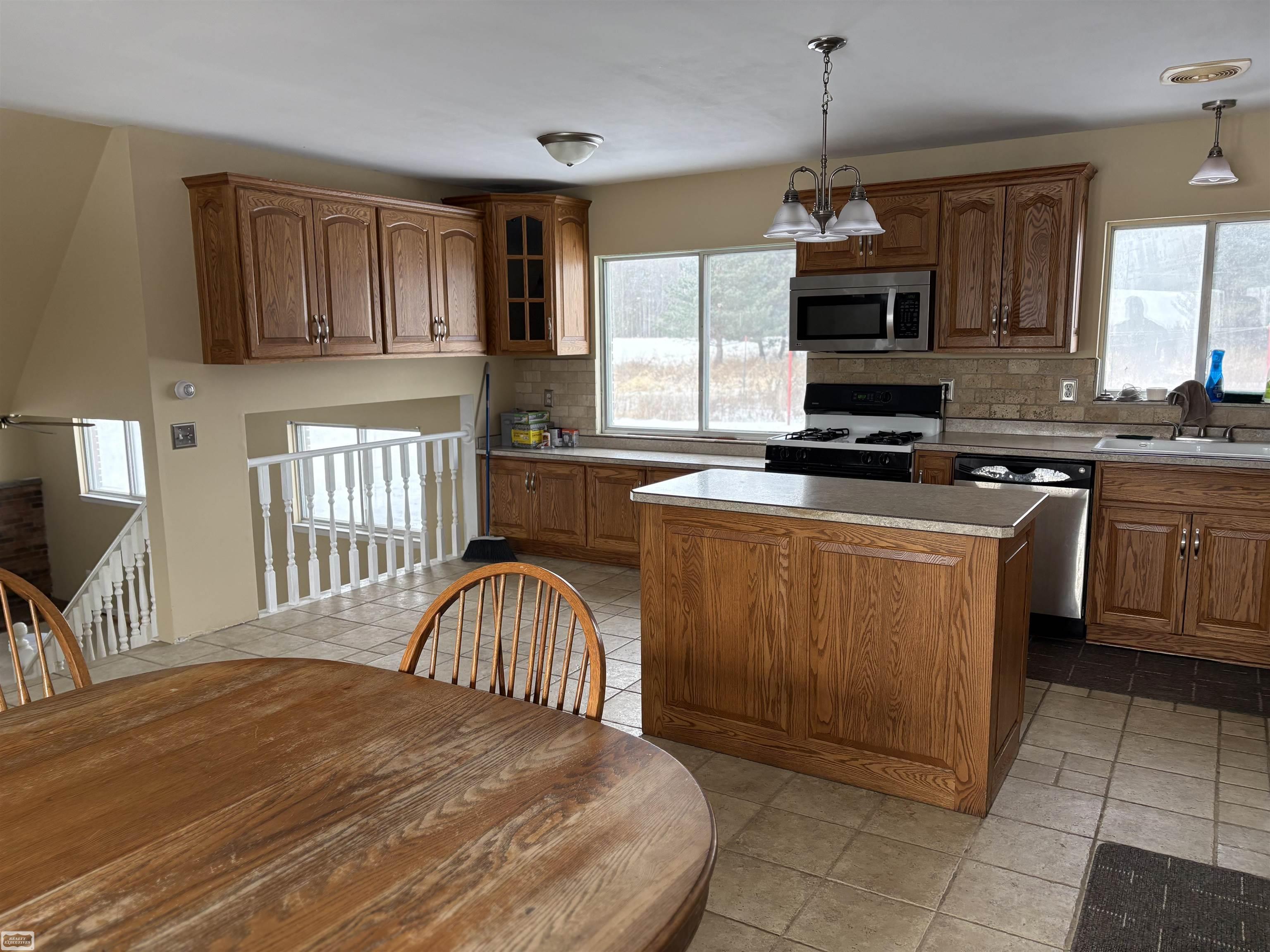 14830 Dudley Road Brown City, MI 48416 - Photo 6 of 33