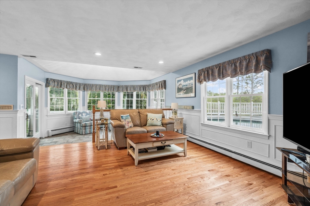 84 Bow Ridge Road Lynn, MA 01904 - Photo 8 of 42 Gallery Image 8