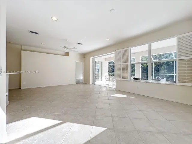 $4,295 | 4874 Sabal Lake Circle, Sarasota, FL 34238