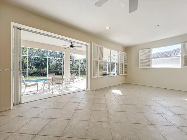 $4,295 | 4874 Sabal Lake Circle, Sarasota, FL 34238