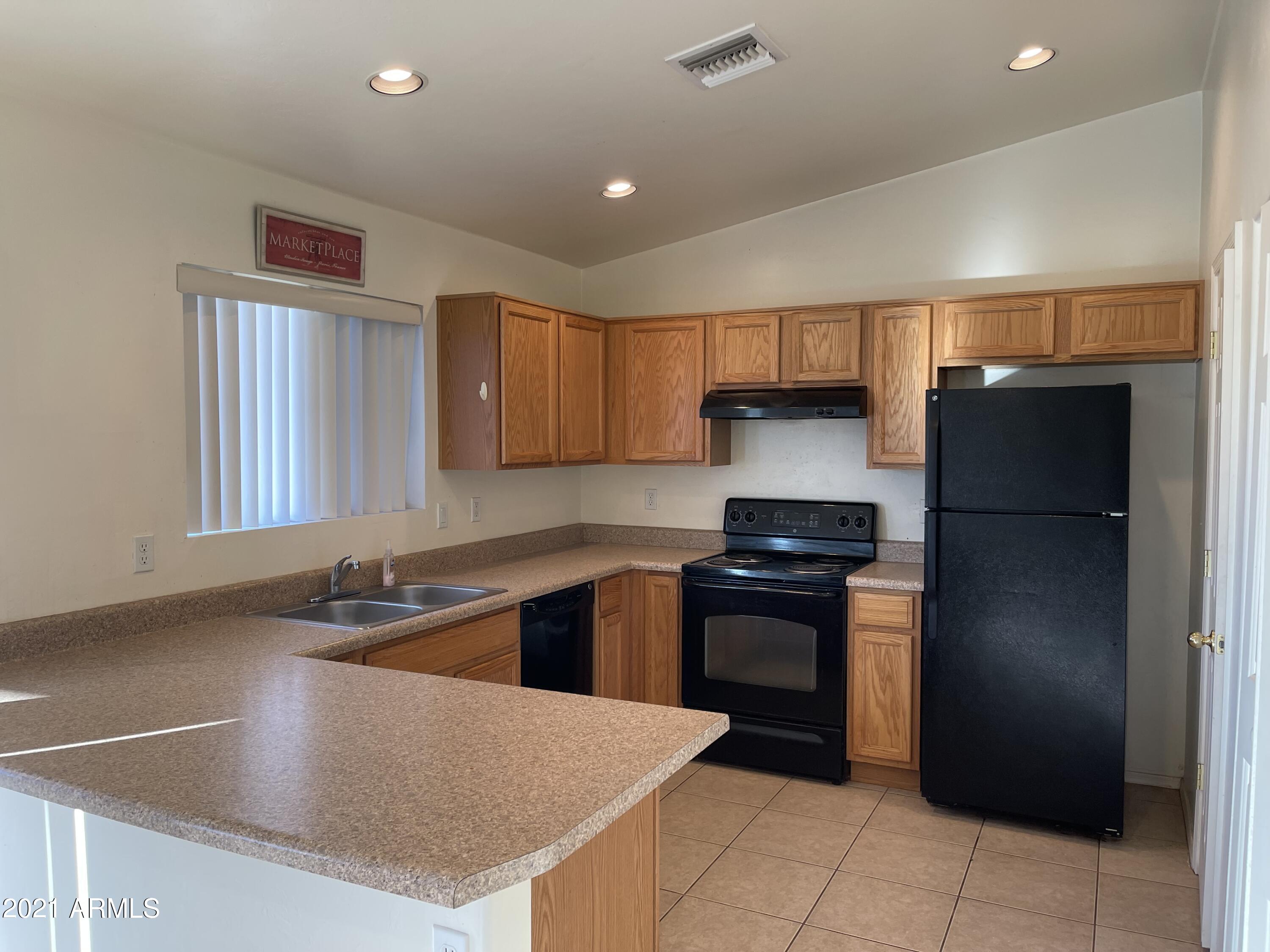137 Alemania Court Rio Rico, AZ 85648 - Photo 2 of 11 Kitchen Photo