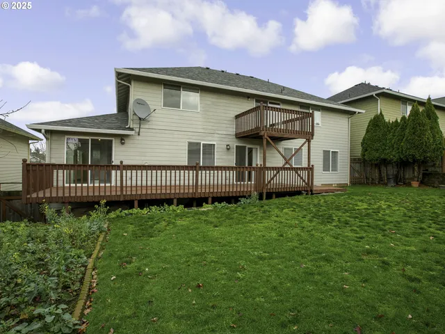 $688,900 | 19707 Southeast 42nd Street, Camas, WA 98607