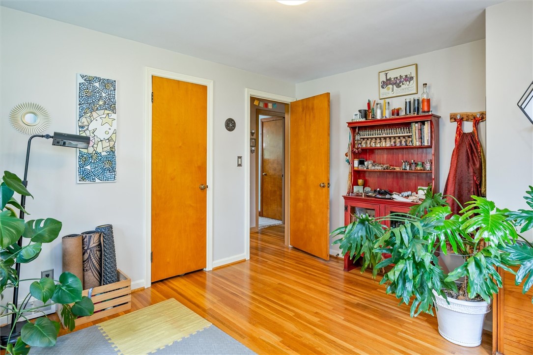 30 Lanark Crescent Rochester, NY 14609 - Photo 13 of 32