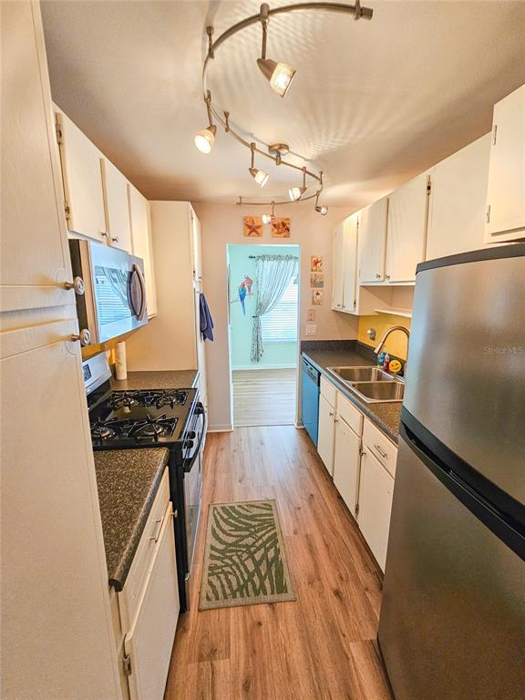 2960 59th Street South, Unit 311 Gulfport, FL 33707 - Photo 6 of 35