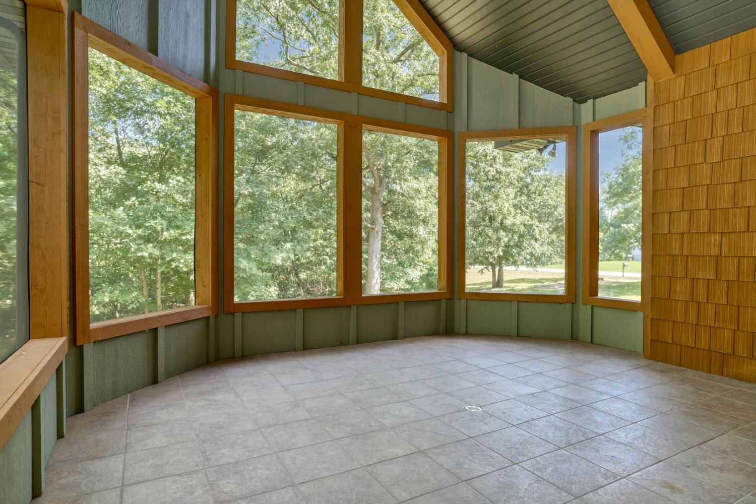 8468 Old Oak Drive Demotte, IN 46310 - Photo 7 of 35