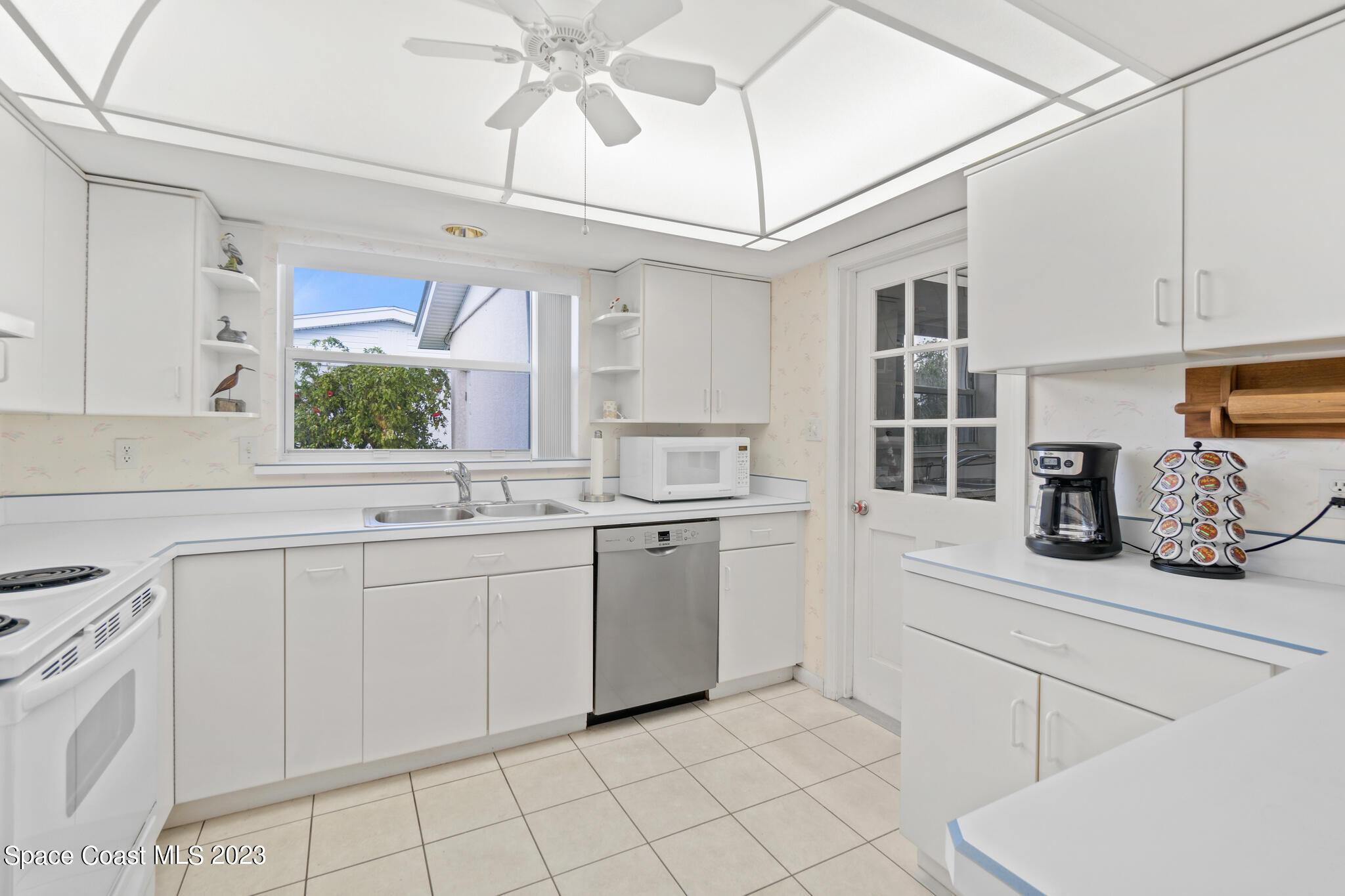 209 River Road Satellite Beach, FL 32937 - Photo 15 of 86 209 River Rd, Satellite Beach, FL 32937-