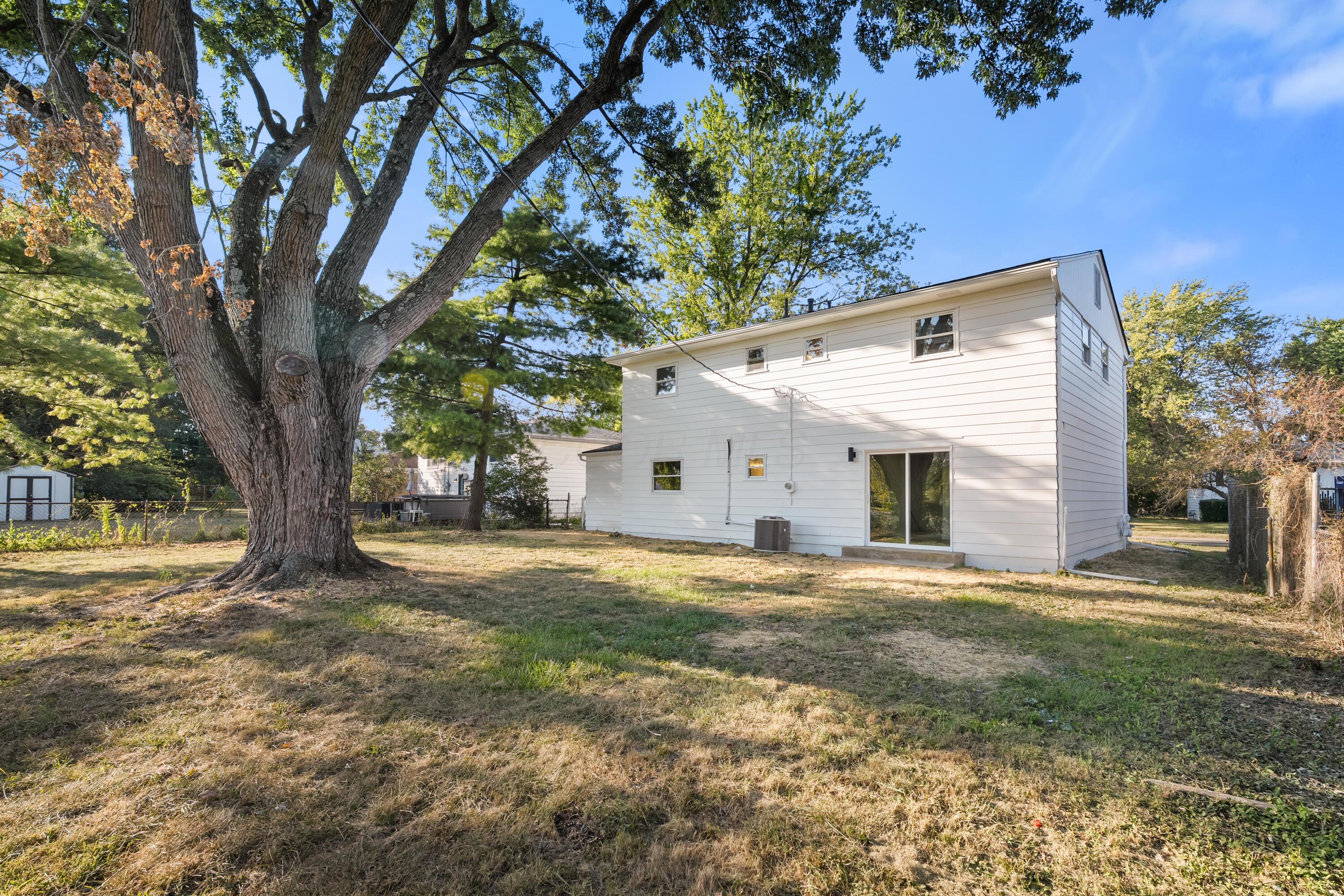 5579 Norcross Road Columbus, OH 43229 - Photo 45 of 50 47