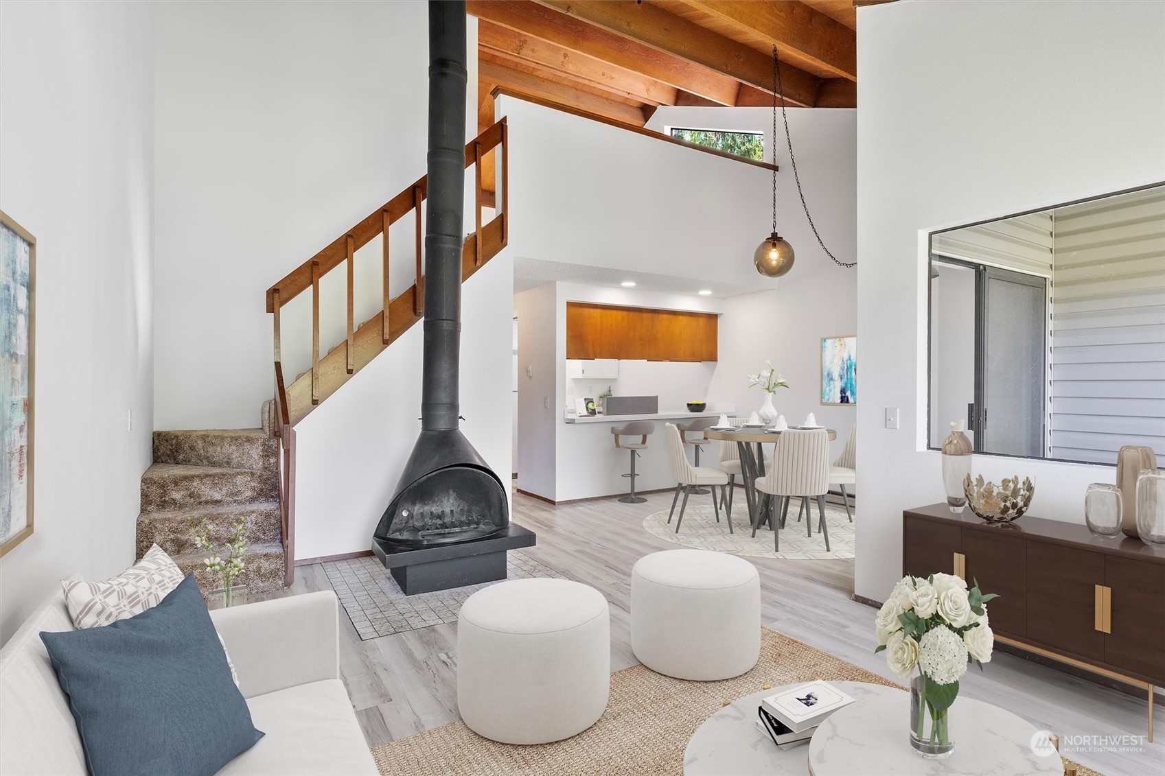 2 Marigold Drive, Unit 26 Bellingham, WA 98229 - Photo 10 of 26 a living room with furniture and a potted plant