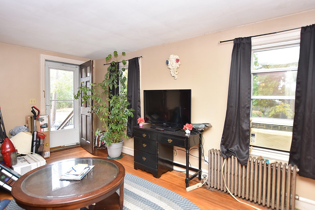 2040 West Shore Road Warwick, RI 02889 - Photo 6 of 12 Gallery Image 6