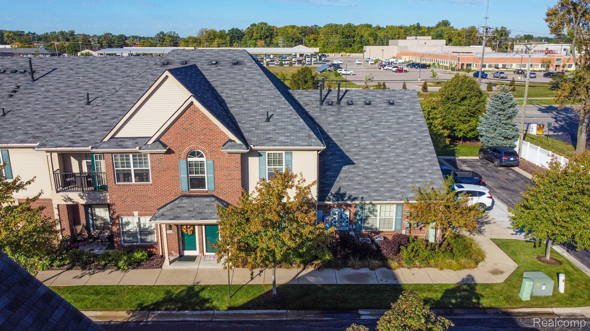 11878 Farmington Road Livonia, MI 48150 - Photo 2 of 26 Front of building(1).jpg