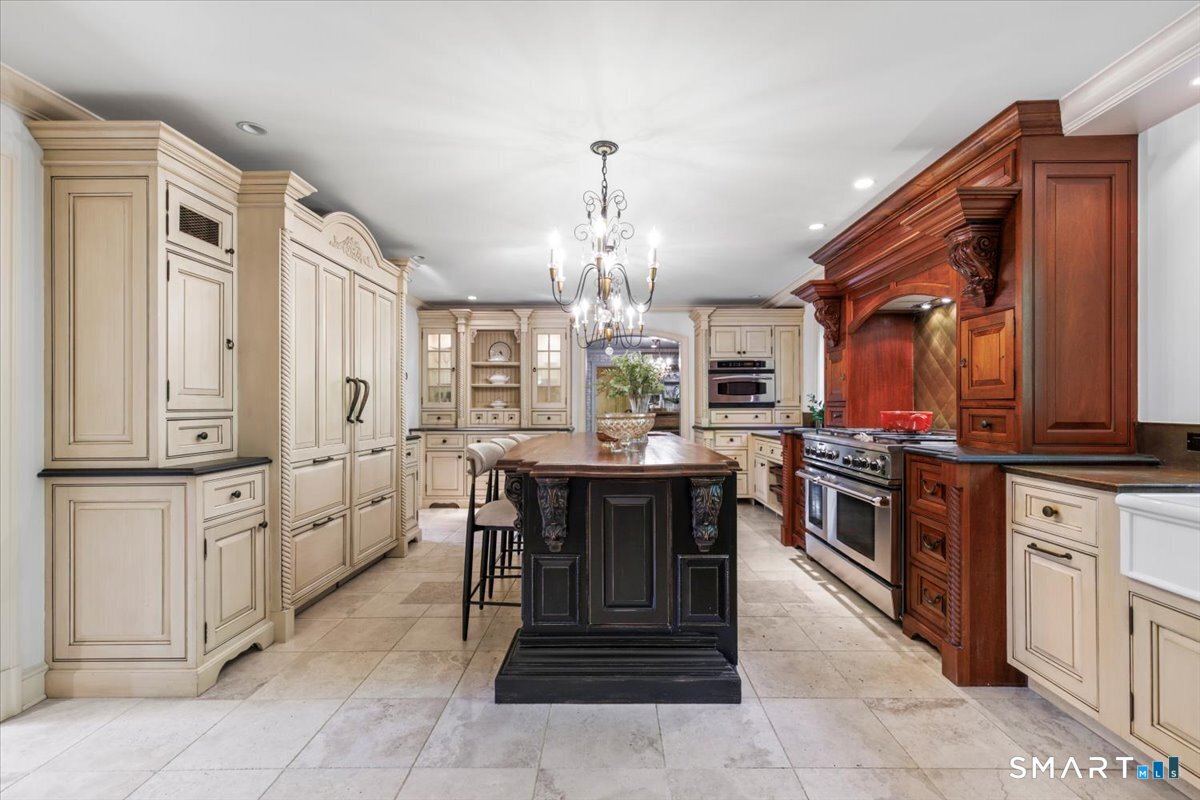 83 Long Lots Road New Canaan, CT 06840 - Photo 14 of 38