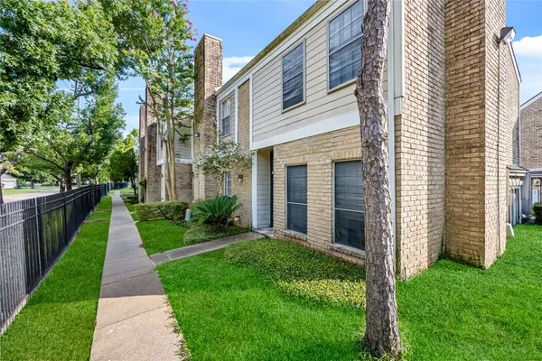 $152,000 | 11710 Southlake Drive, Unit 31, Houston, TX 77077