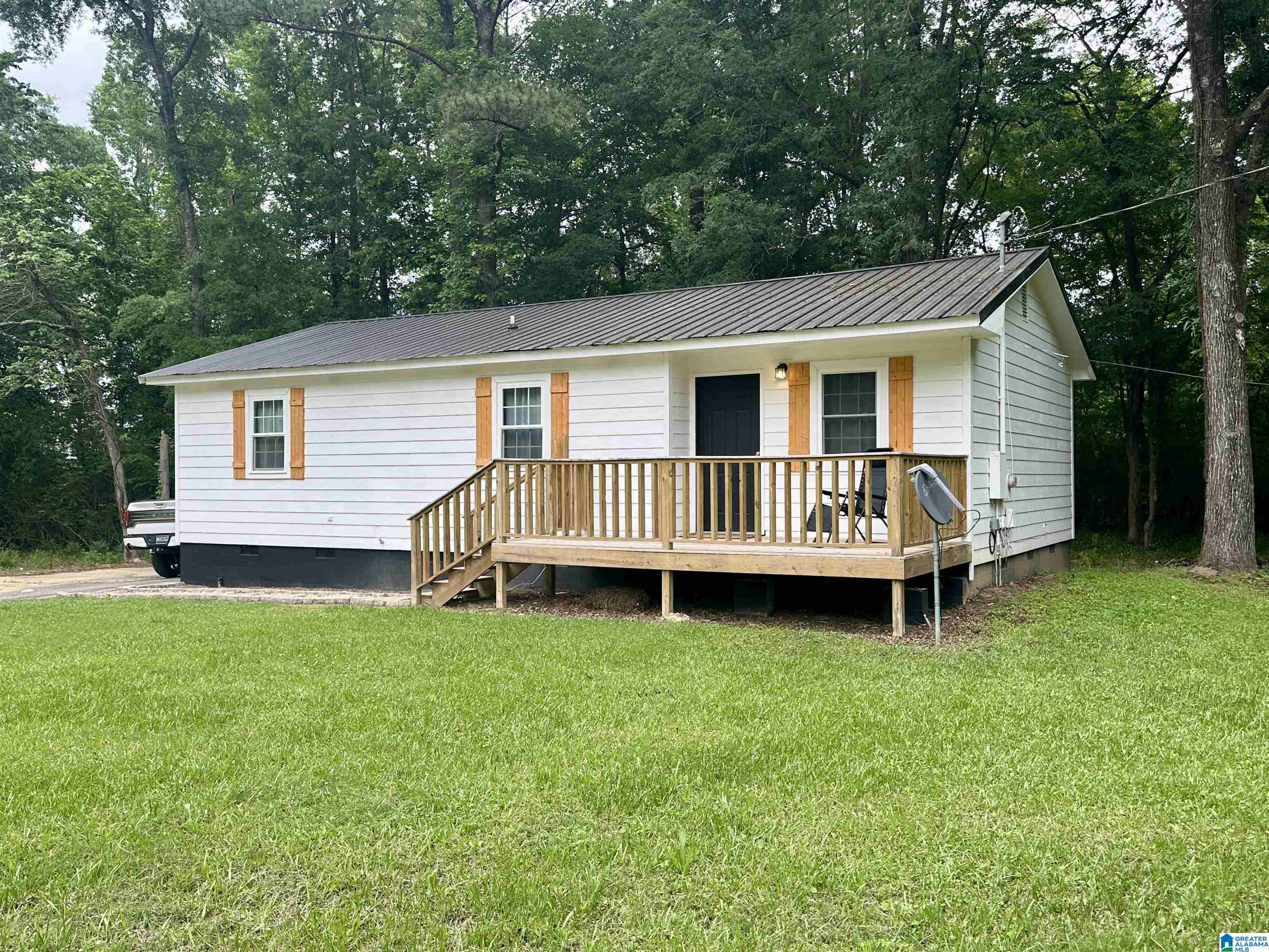 413 Mitchell Road Oxford, AL 36203 - Photo 2 of 25