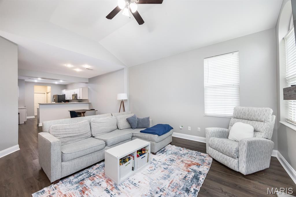 1328 Three Rivers Drive O'Fallon, IL 62269 - Photo 5 of 27