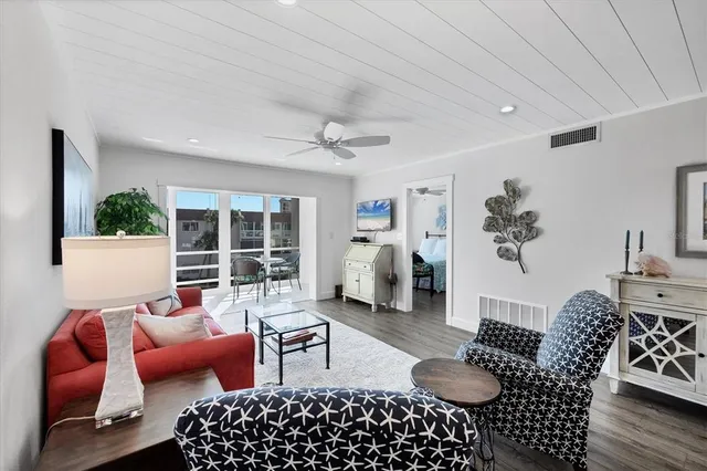 $449,000 | 240 Santa Maria Street, Unit 328, Venice, FL 34285