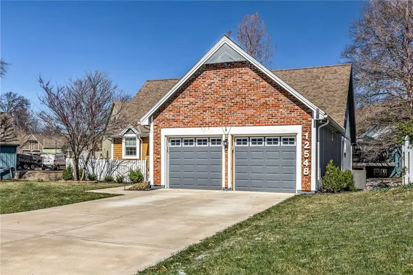 $439,000 | 12548 West 82nd Terrace, Lenexa, KS 66215
