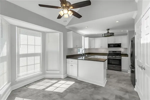 $439,000 | 12548 West 82nd Terrace, Lenexa, KS 66215