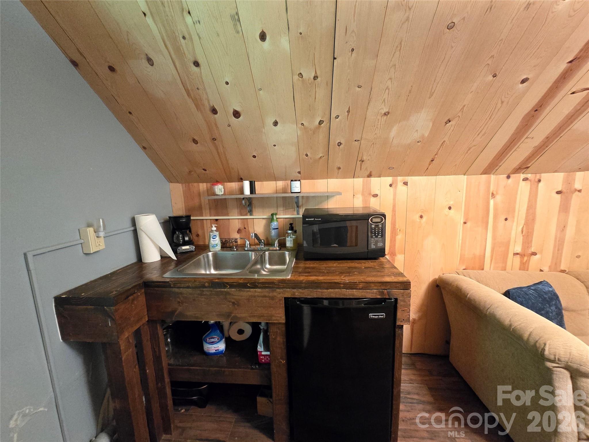 18 Rollingwood Road Asheville, NC 28805 - Photo 35 of 38