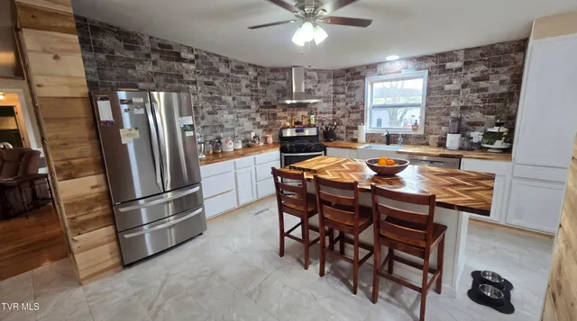 $294,500 | 1435 Bailey Bridge Road, Limestone, TN 37681