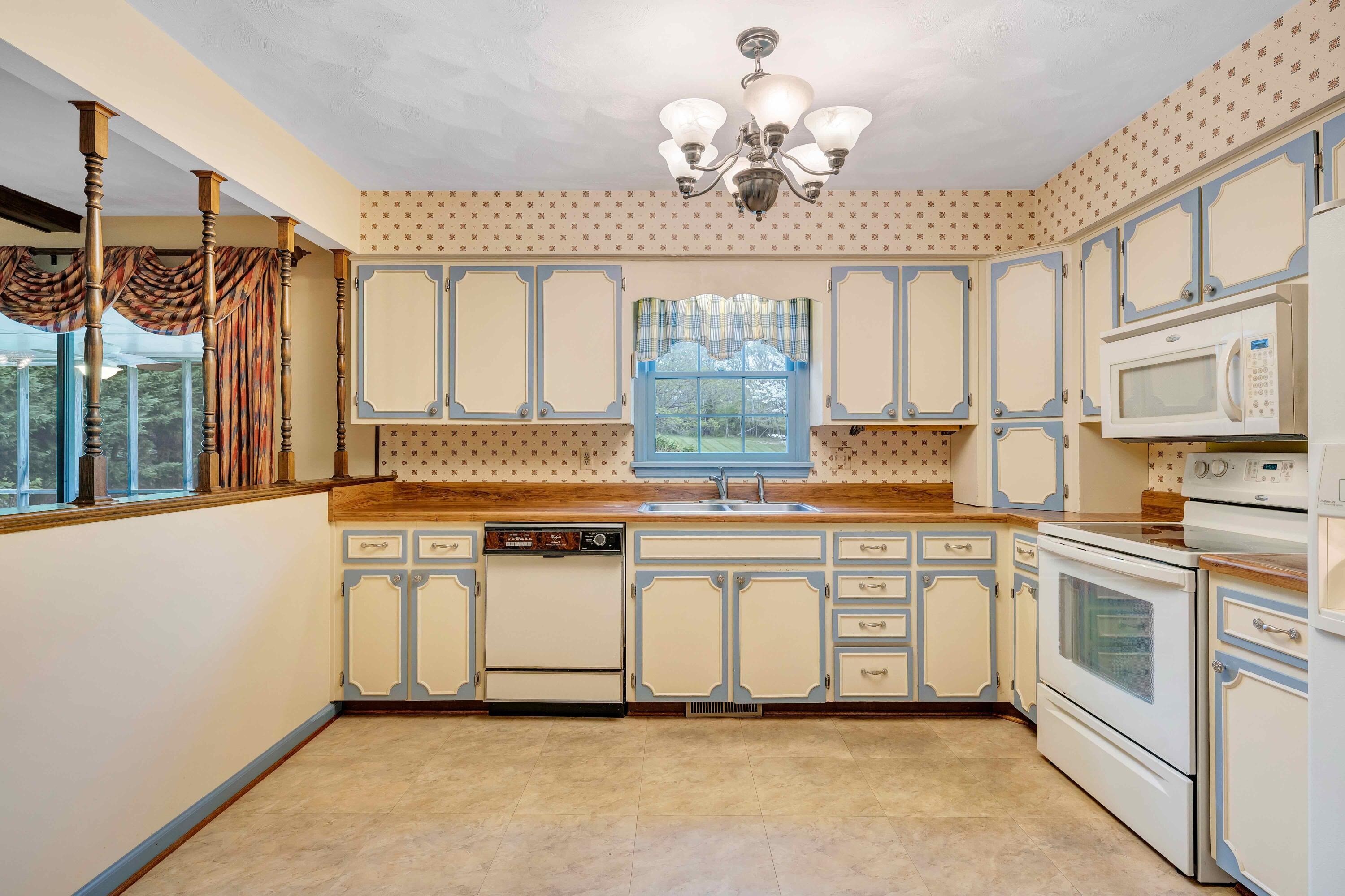 7173 Hollyberry Road Roanoke, VA 24018 - Photo 20 of 63 Hollyberry - 20