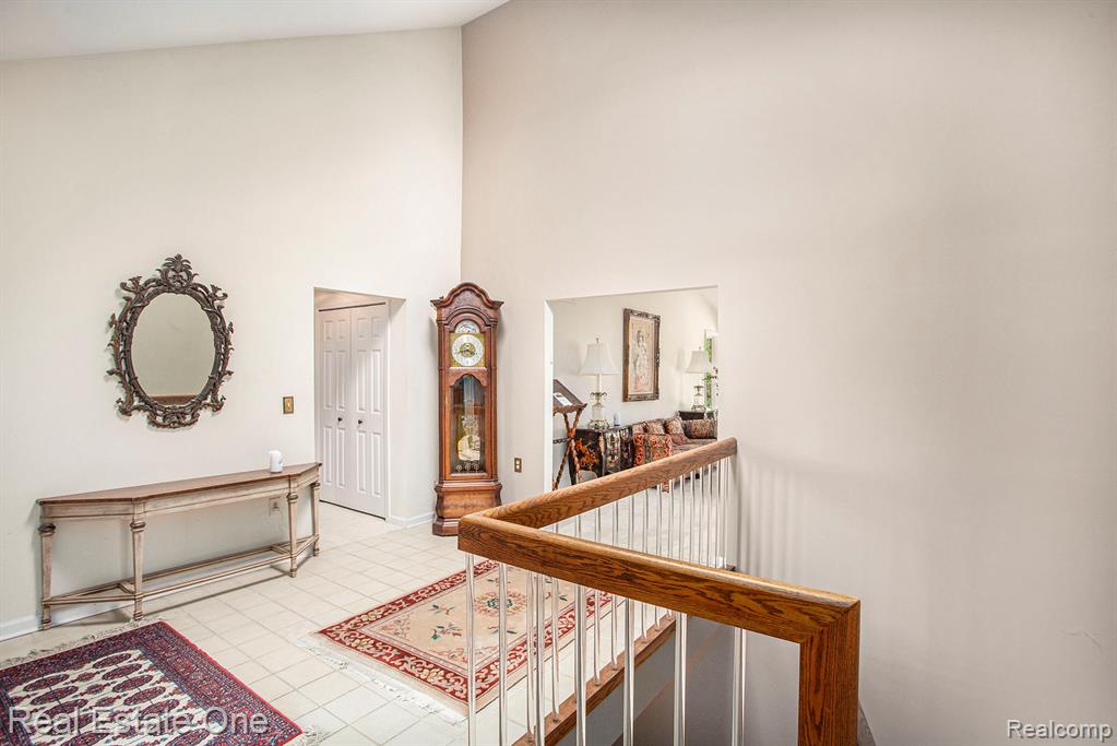 36508 Valley Ridge Drive Farmington Hills, MI 48331 - Photo 5 of 29