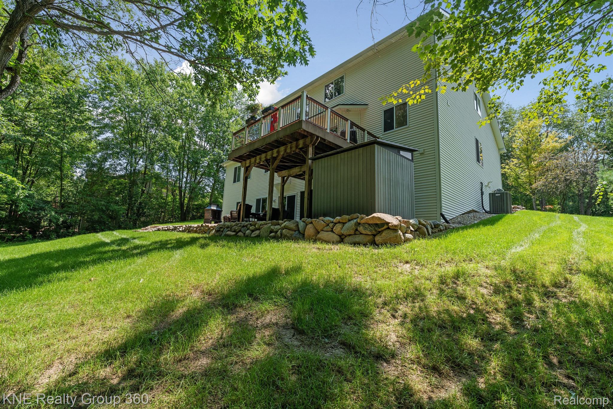 2170 Moorlands Howell, MI 48855 - Photo 52 of 54 Gallery Image 52