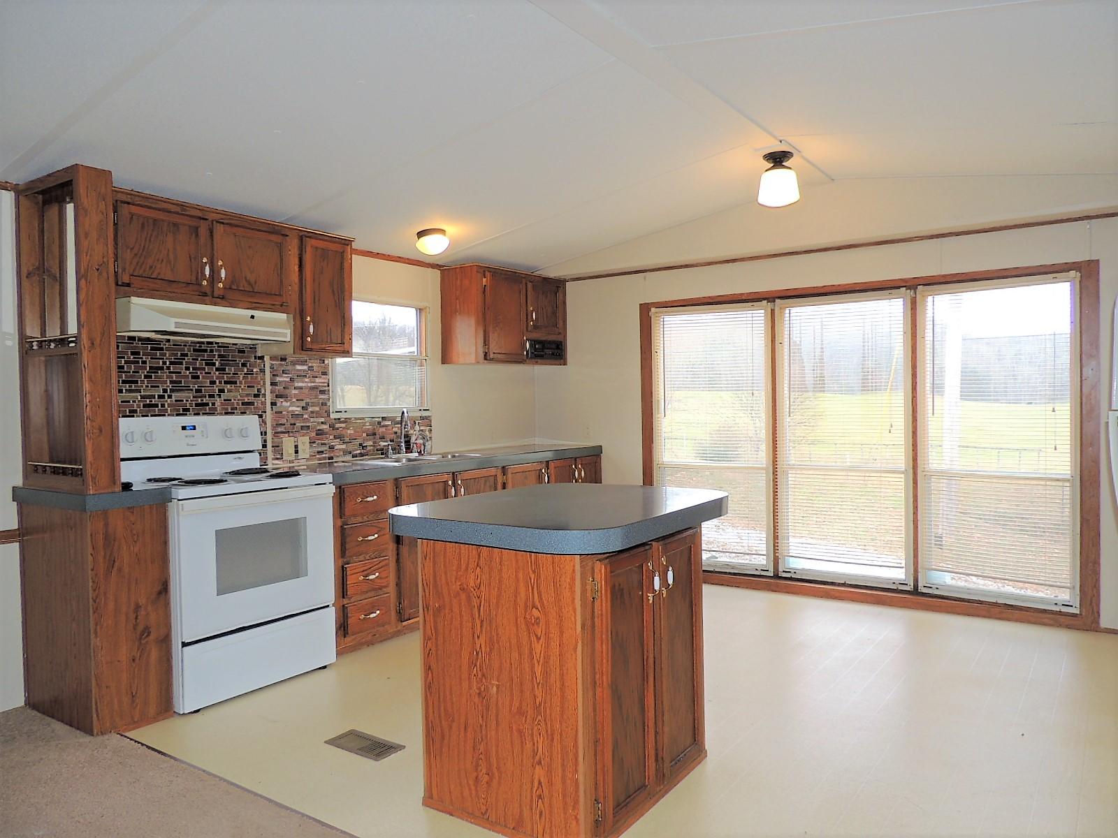 155 North Massengill Road Greeneville, TN 37743 - Photo 8 of 24 8Kit