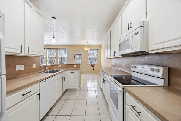 $1,750 | 2939 Hackamore Hollow Lane, Houston, TX 77014