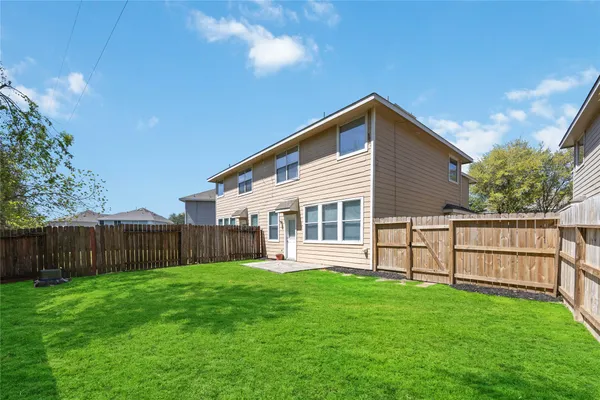 $1,750 | 2939 Hackamore Hollow Lane, Houston, TX 77014