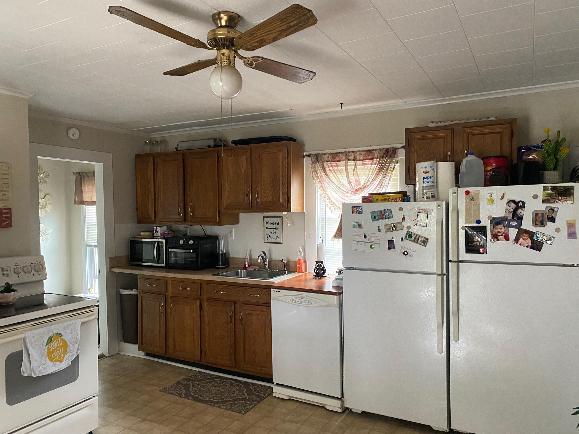 73 Rochester Street Westbrook, ME 04092 - Photo 5 of 20 IMG_2502