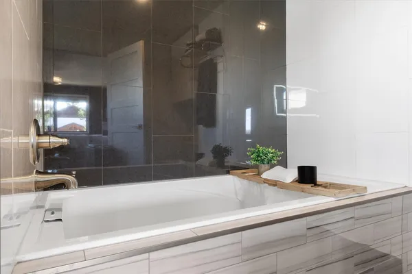 a close view of sink