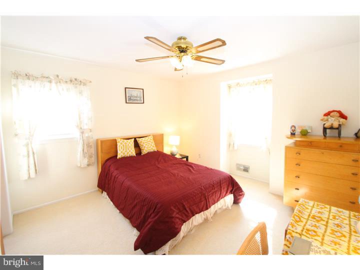 18 Tyndale Road Trenton, NJ 08690 - Photo 11 of 25 Bedroom 3