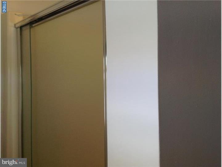 18 Tyndale Road Trenton, NJ 08690 - Photo 17 of 25 Bathroom