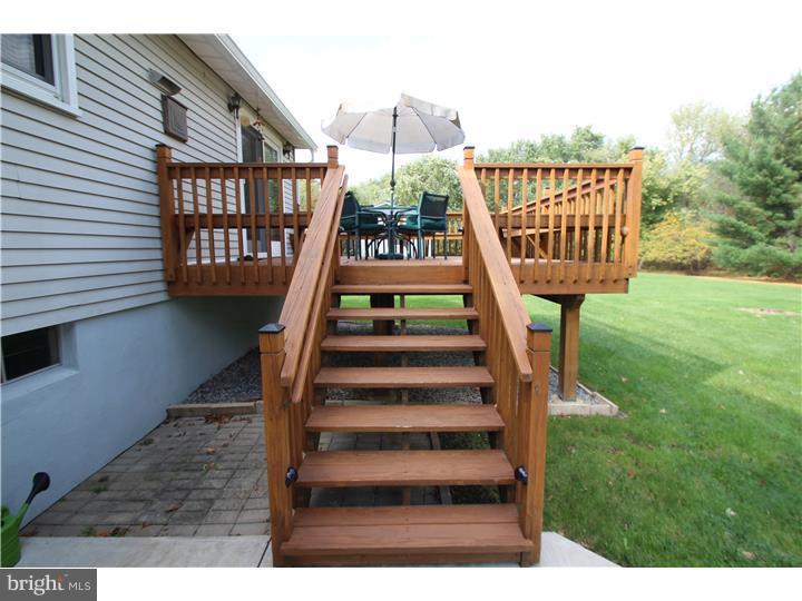 18 Tyndale Road Trenton, NJ 08690 - Photo 23 of 25 Deck
