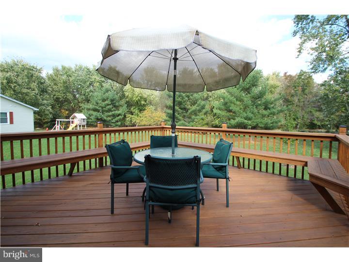 18 Tyndale Road Trenton, NJ 08690 - Photo 24 of 25 Deck