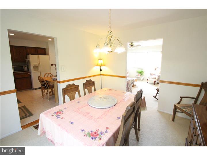 18 Tyndale Road Trenton, NJ 08690 - Photo 7 of 25 Dining Room