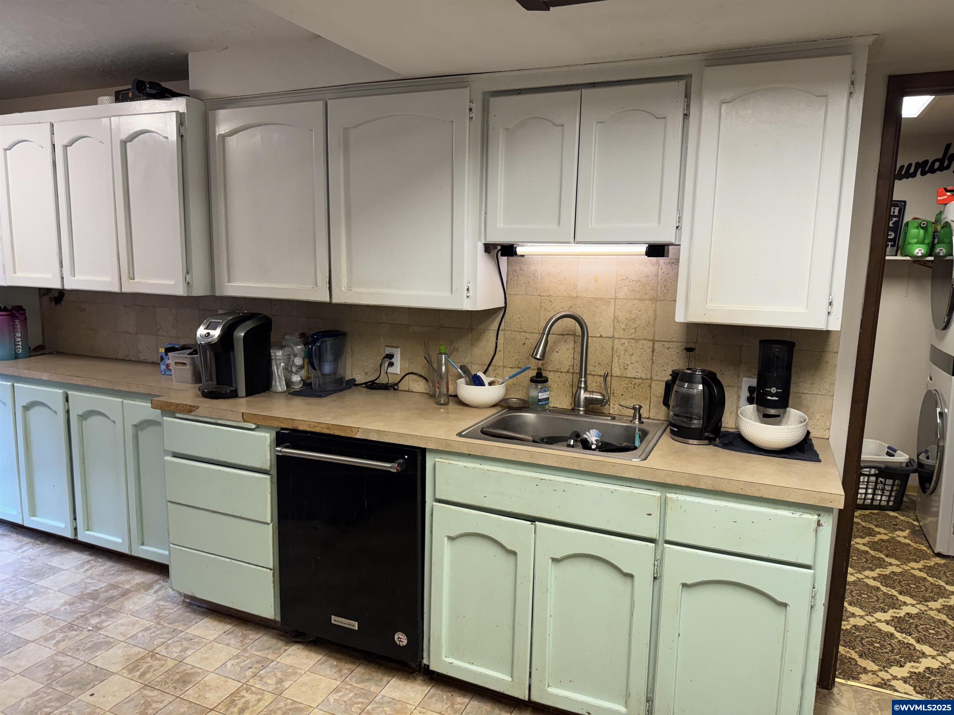 2090 Davis Road South Salem, OR 97306 - Photo 2 of 20 Gallery Image 2